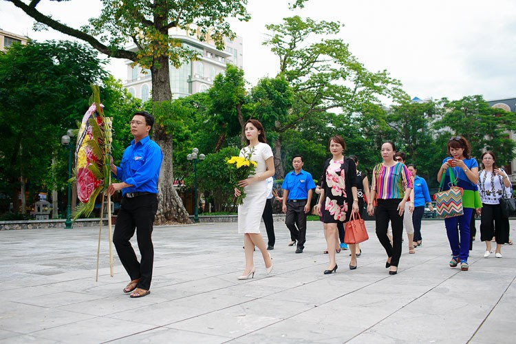 HH Ky Duyen gian di di lam tu thien tai que nha-Hinh-7